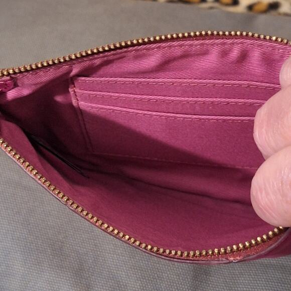 Fossil Wristlet 7" x 5" Red Fuschia Leather Colorblock Clutch Classic Retro - Picture 4 of 9